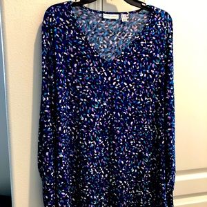 Tunic, long sleeve with cuff. Liquid knit